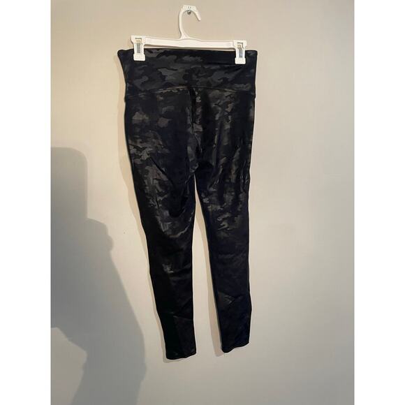 Spanx Faux Leather Camo Leggings in Matte‎ Black Combo - Picture 6 of 11